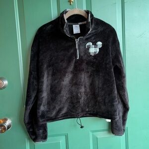 Disney children’s size large fleece pullover black